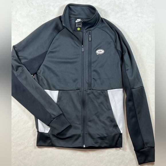 Nike Heritage N98 Men’s Small Full Zip Black Performance Coat Jacket Trainer - Picture 3 of 13